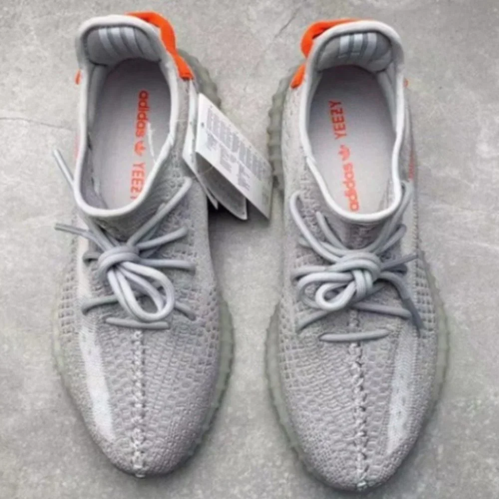 Adidas BOOST yeezy Sports men's shoes - Picture 4 of 4
